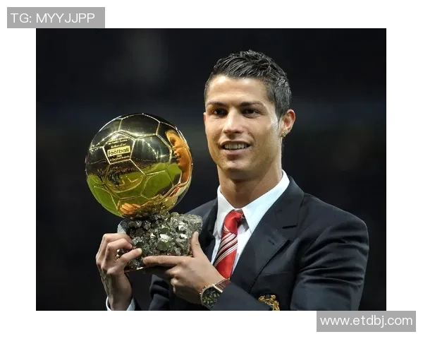 足球球星模型的艺术创作与体育文化影响力深度解析